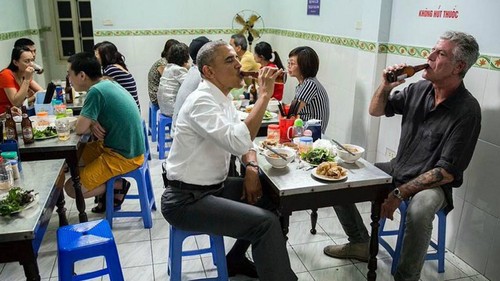 Thưởng thức “Bún chả Obama” - ảnh 1